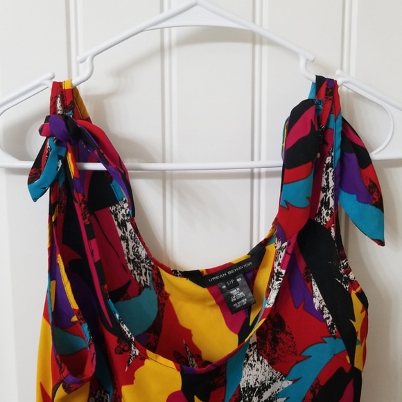 Tie sleeve top - Picture 3 of 3